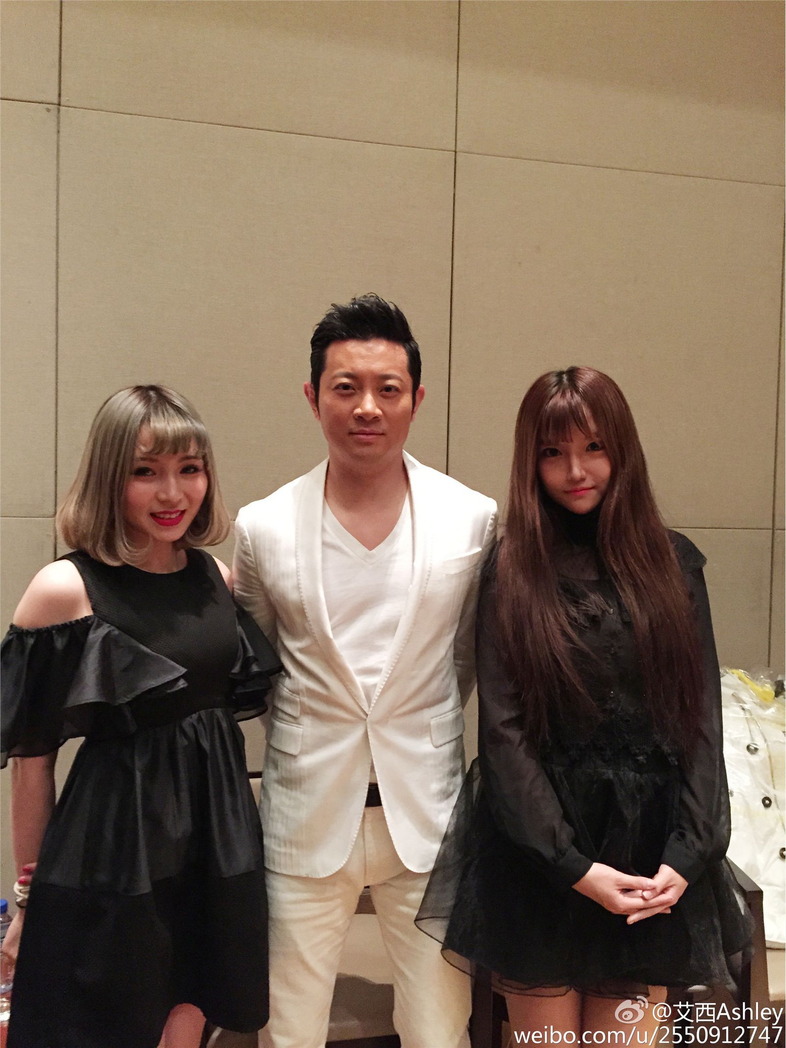 上海2015ChinaJoy模特艾西Ashley微博图集 2